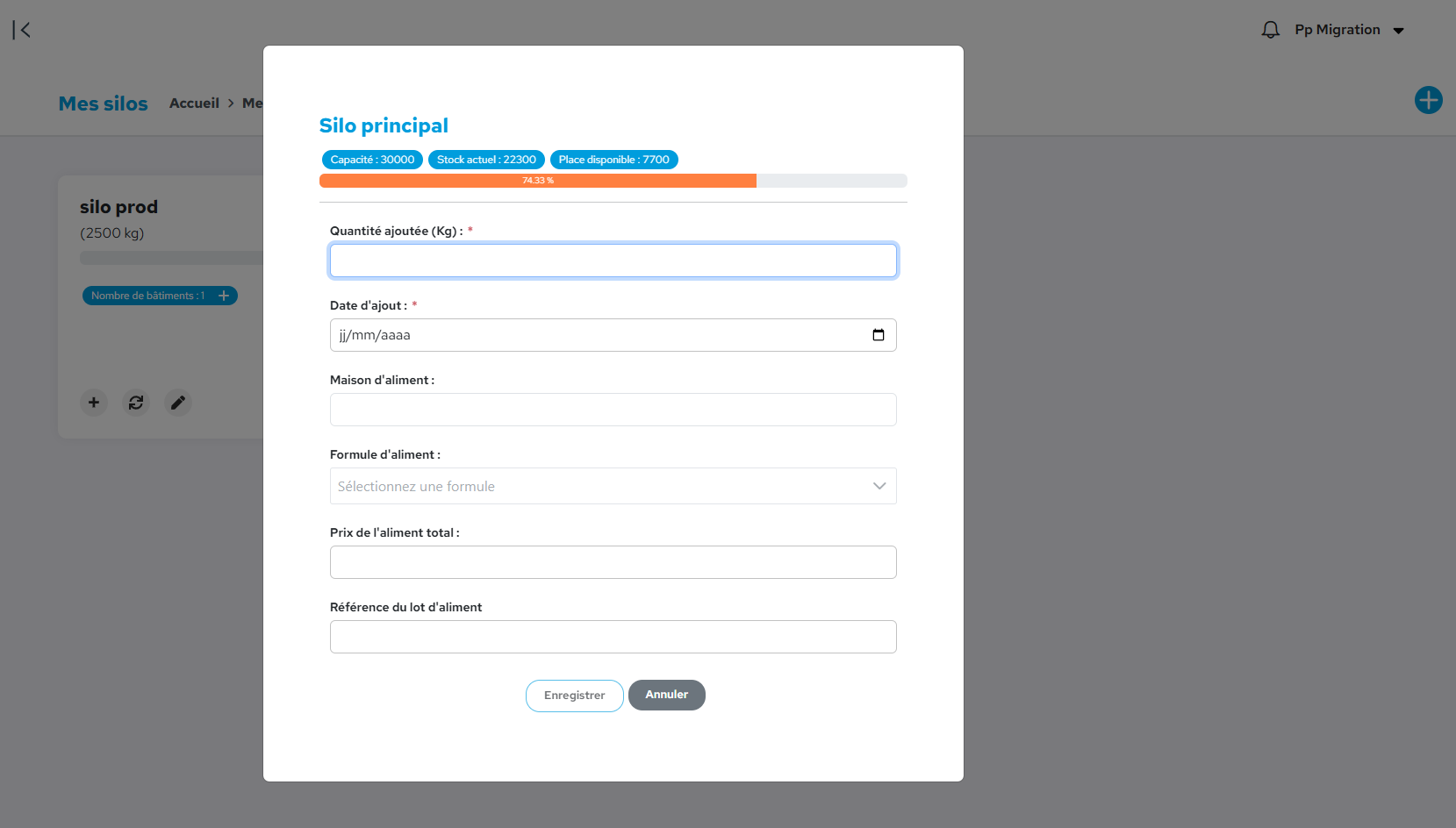 Ajouter de la nourriture dans un silo